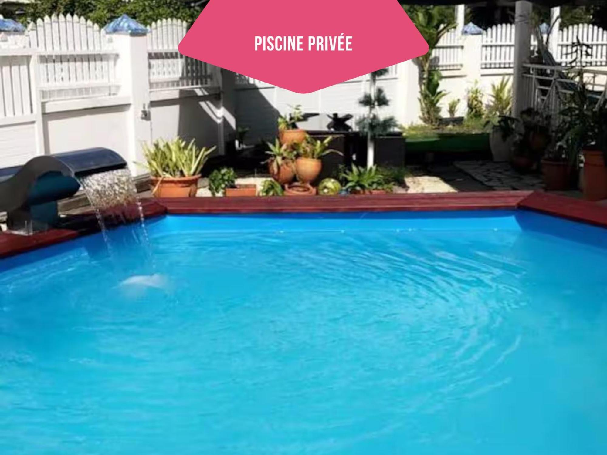 Le Sable Bleu - Evasion Tropicale A Sainte-Anne - Plage 5Min - Piscine - Parking - Logement Climatise - Vue Sur Les Palmiers - Parfait Pour Sejours En Famille Ou Entre Amis Extérieur photo